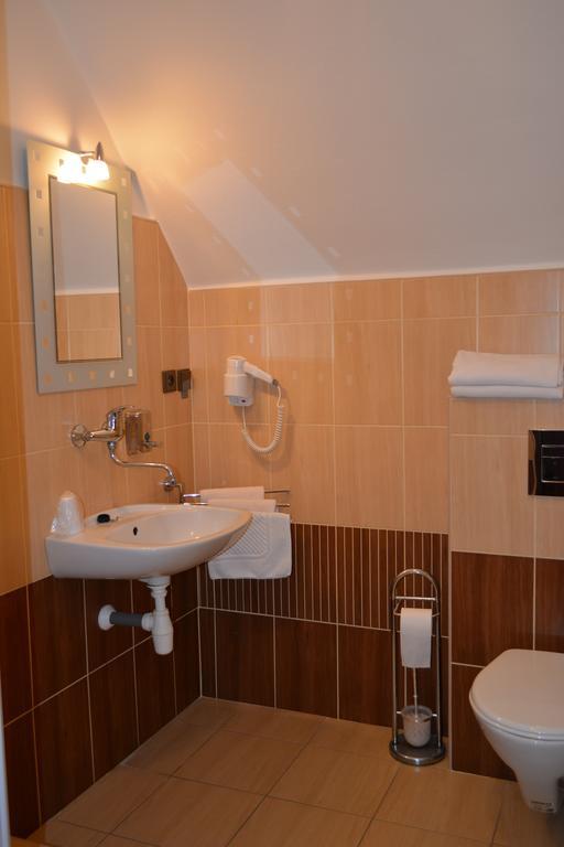 Hotel Koruna Karlstejn Room photo